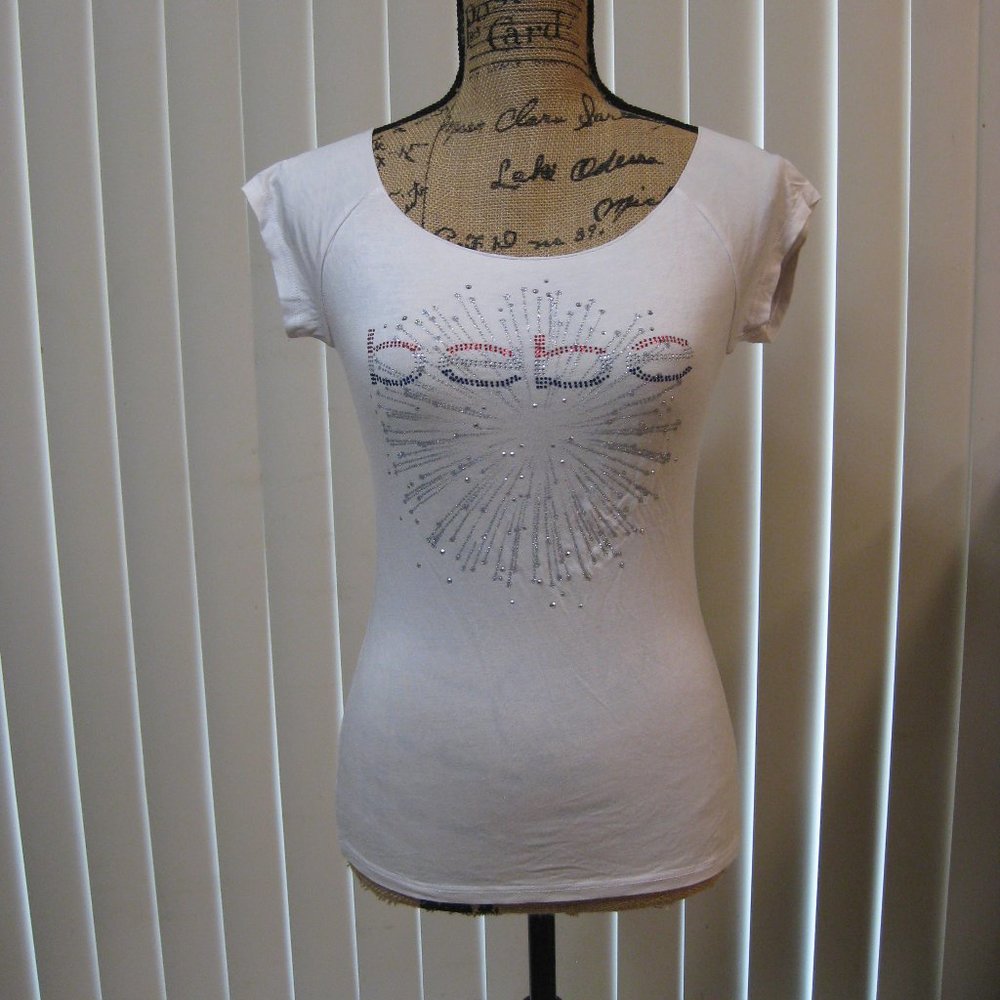 NWT Bebe white rhinestone logo graphic t shirt top XS extra small
